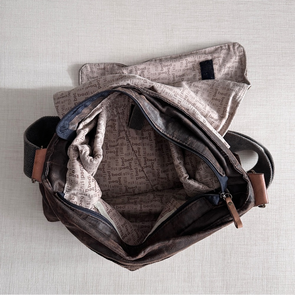 Bed Stu Declan Waxed Canvas Messenger Bag - Picture 11 of 13